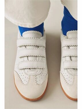 Anthropologie Silent D Seena White Scalloped Hook Loop Sneakers Low Top Casual 9